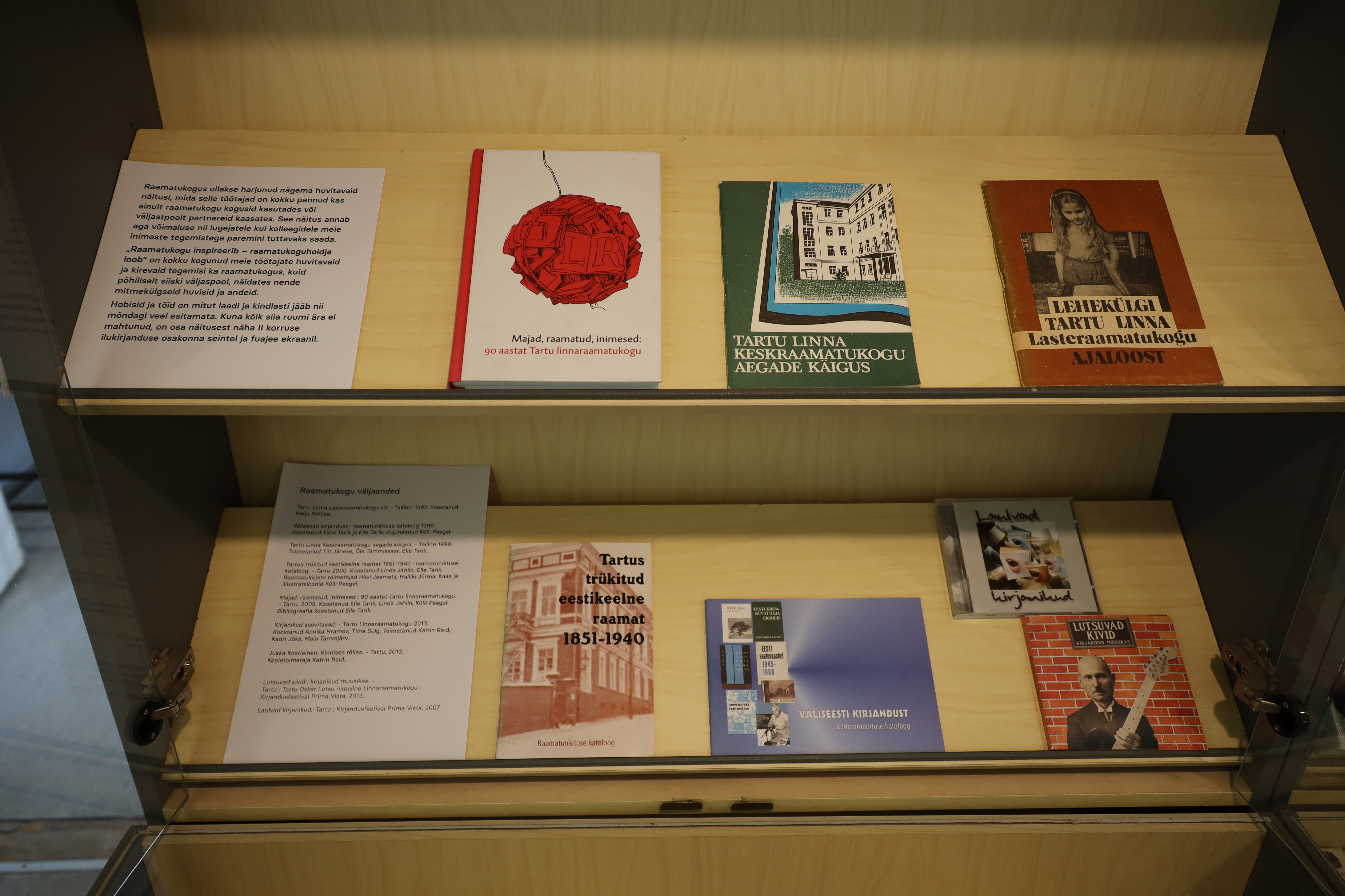 foto: raamatud näitusel